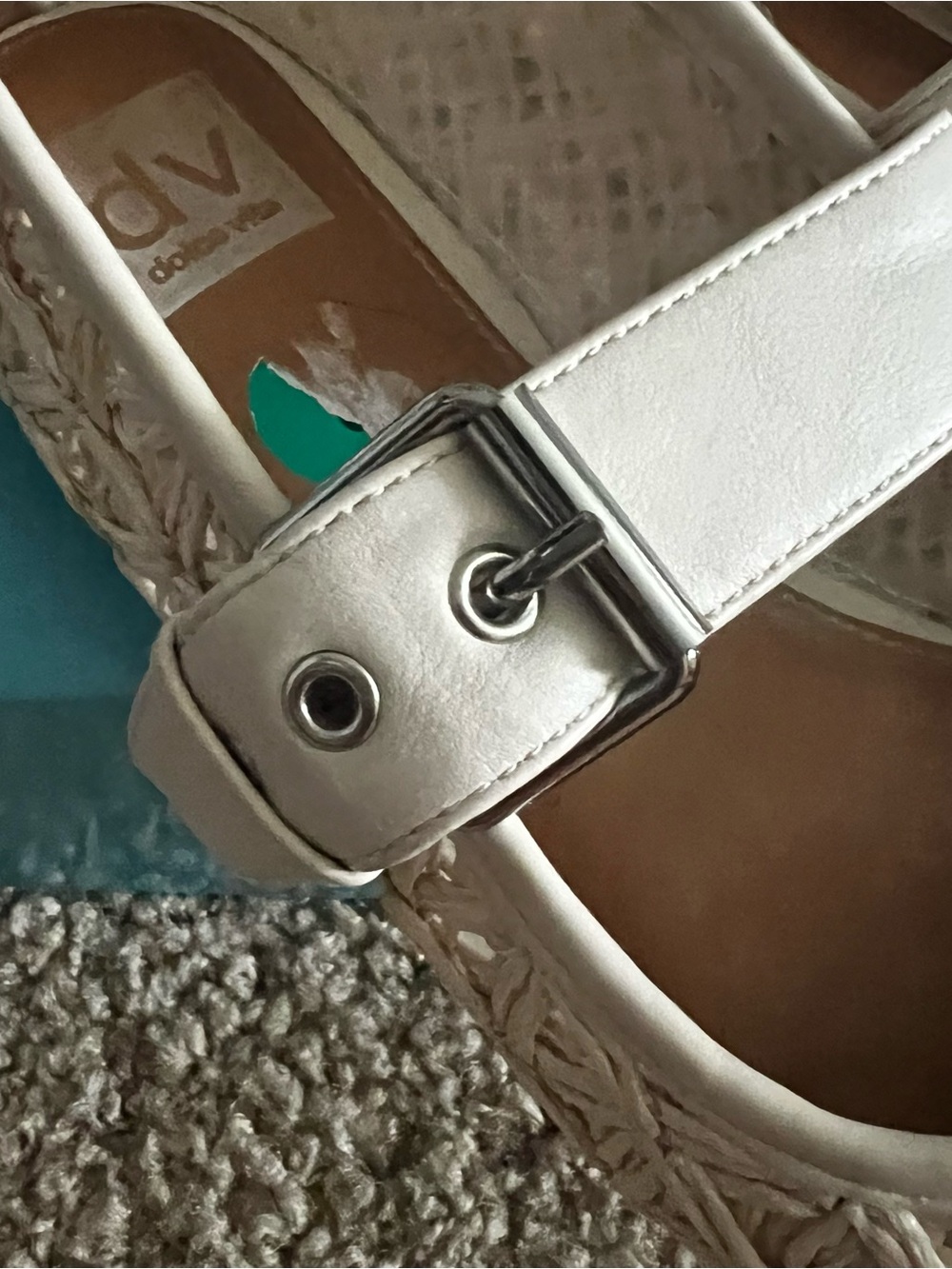 2 PAIRS FLATS SHOES LIKE NEW. CREAM BEIGE COLOR SIZE 8 - Picture 6 of 13